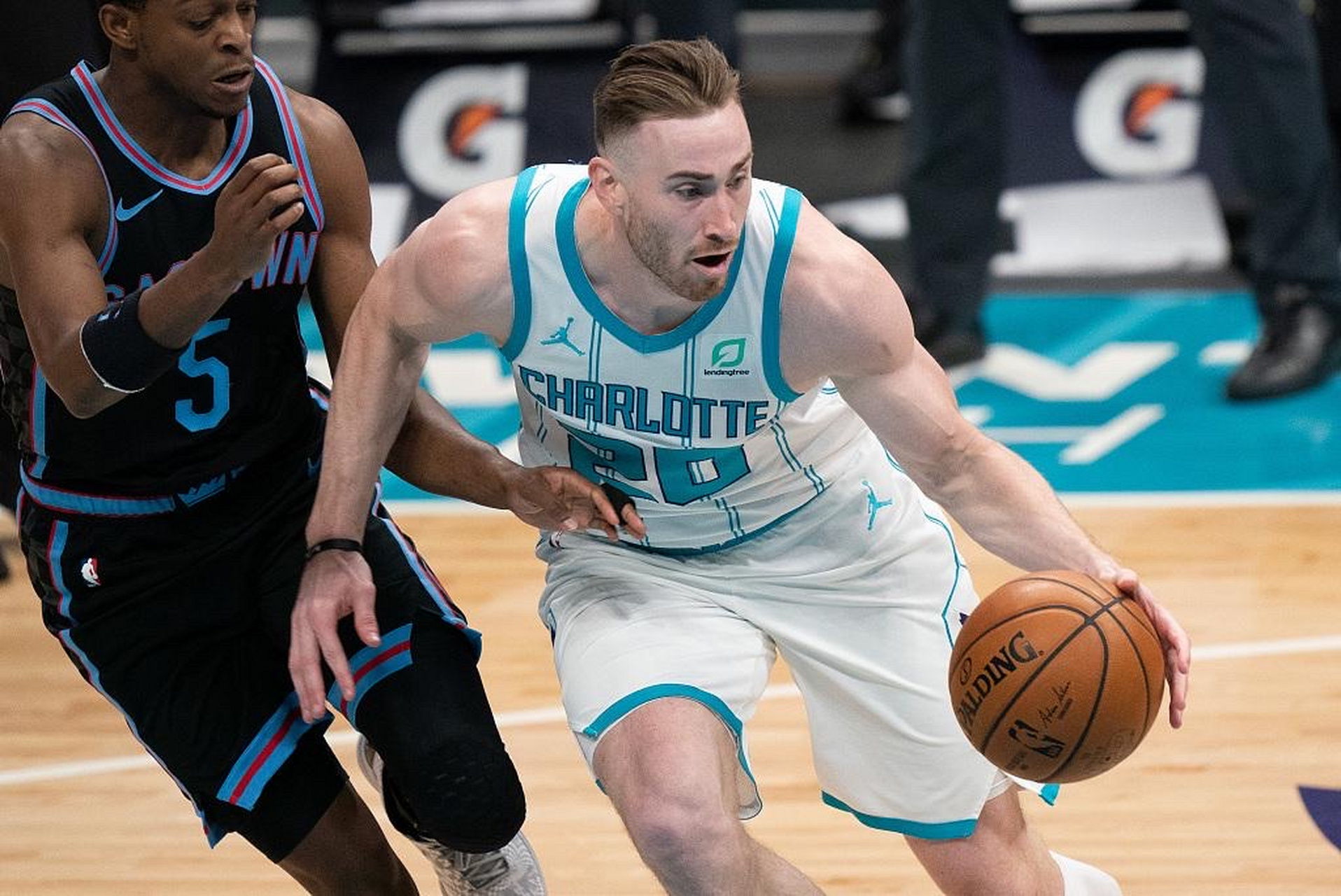 包含风云突变!夏洛特黄蜂冲刺阶段回应争议;CBA季后赛版图或变;管理层满意;更衣室氛围转暖的词条 包含风云突变!夏洛特黄蜂冲刺阶段回应争议;CBA季后赛版图或变;管理层满意;更衣室氛围转暖的词条